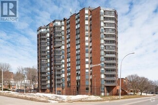 Building Photo - 181-181 Collier St