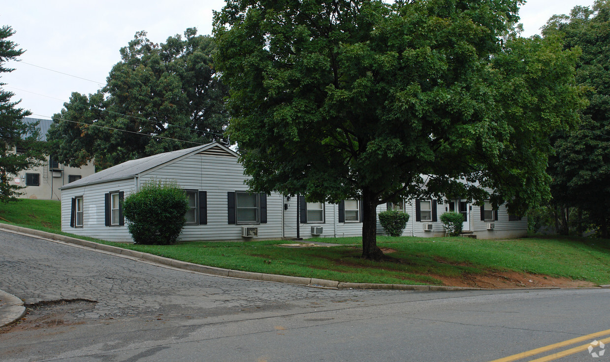 Alpine Village Apartments - Skyline Village Apartments