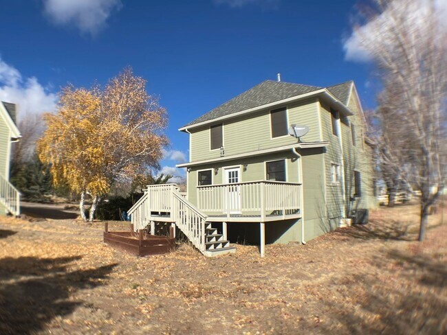 Foto del edificio - Beautiful 5 bedroom home on acreage!