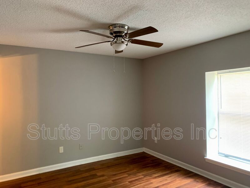 108 Watts Bar St Unit 24, Sheffield, AL 35660 Condo for Rent in