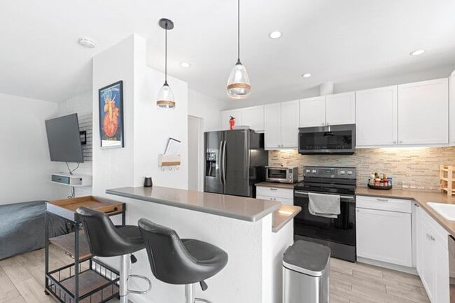 Photo - 226 SW 13th Ave House