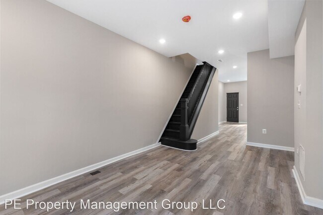 Foto del edificio - 2 br, 1.5 bath House - 531 N Belnord Ave