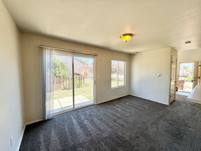Building Photo - 2111 Northmoor Terrace