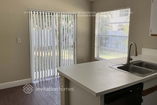 Foto del edificio - 14641 N Beckley Square