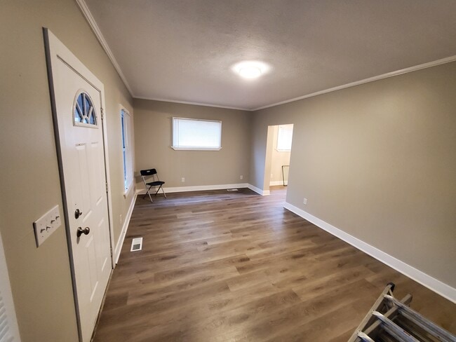 Living Room - 2806 Hoover Ave