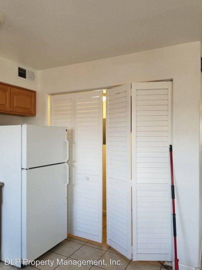 Building Photo - 2143 E Pacheco Blvd
