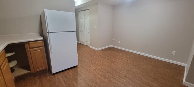 Foto del edificio - 1339 W Wood St
