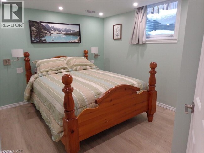 Photo du bâtiment - 76 Lynch Cir