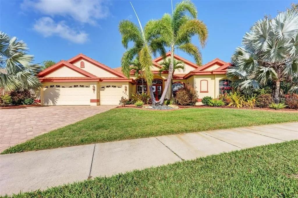 Primary Photo - 3000 Seasons Blvd