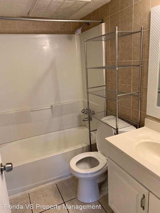 Building Photo - 1 br, 1 bath House - 1601 W Oak Ridge Rd  ...
