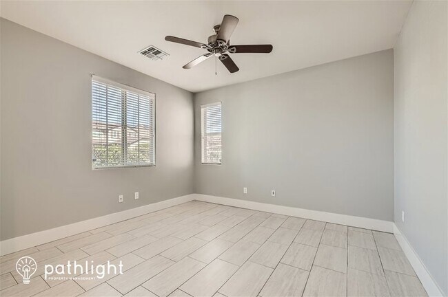 Building Photo - 678 S Desert Haven Road