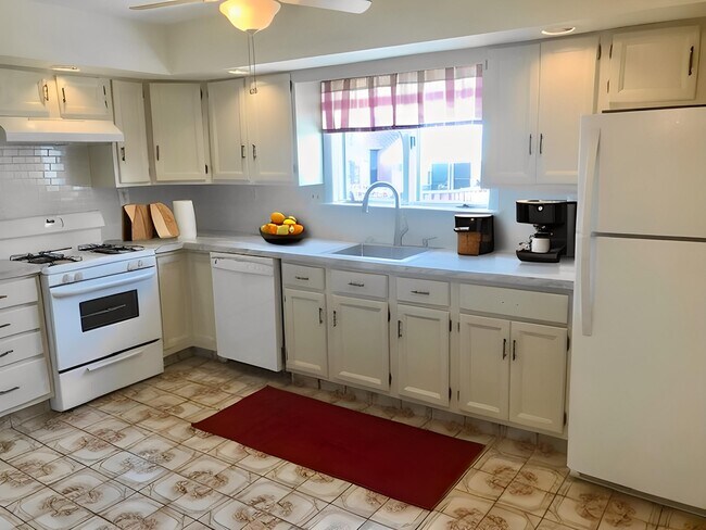 Cocina - 1010 Edgemore Rd