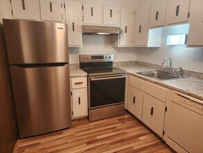 Building Photo - 52 Swanson Ct