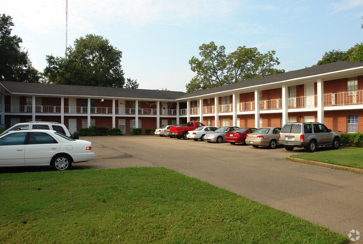 Building Photo - Belvoir Apartments