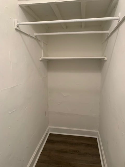 Building Photo - 212 E 10th St