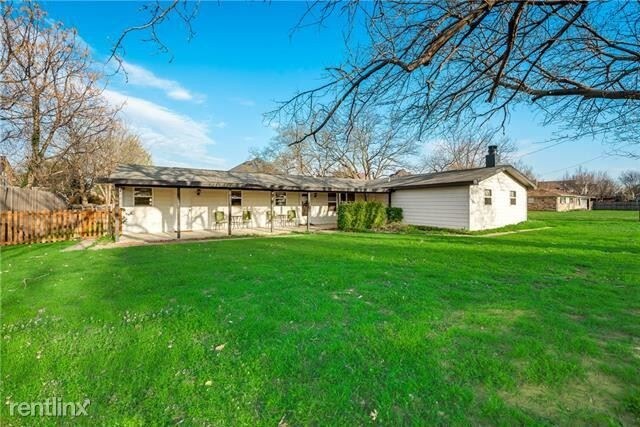 Foto principal - 3 br, 2 bath House - 5213 Pool Road