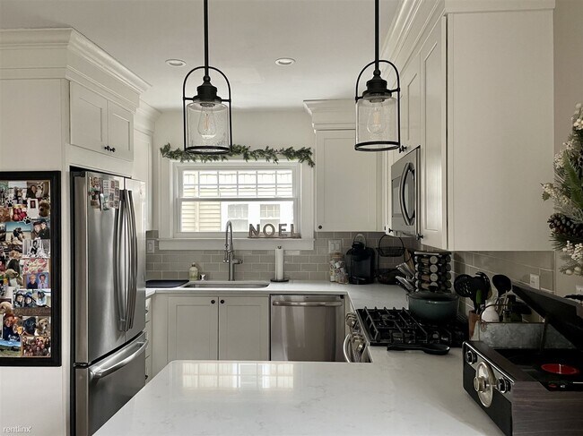 Foto del edificio - 3 br, 1 bath House - 812 Maplegrove Ave