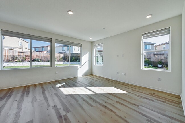 Building Photo - 4522 Drowsy Water Way