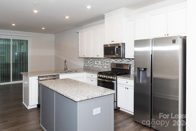 Building Photo - 222 Music Hall Wy