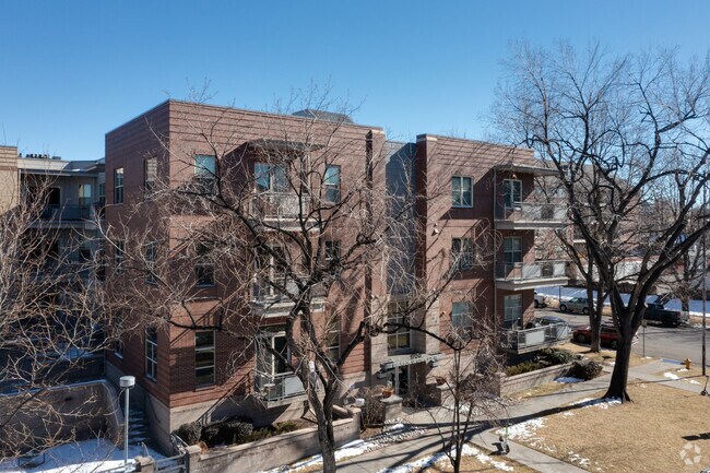 Building Photo - 1700 Emerson St