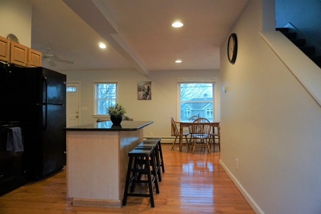 kitchen island - 276 Middlebridge Rd