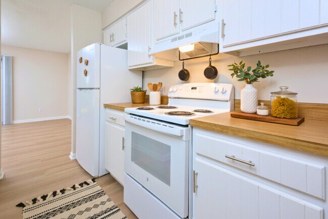 Foto del edificio - Collins Park Apartments