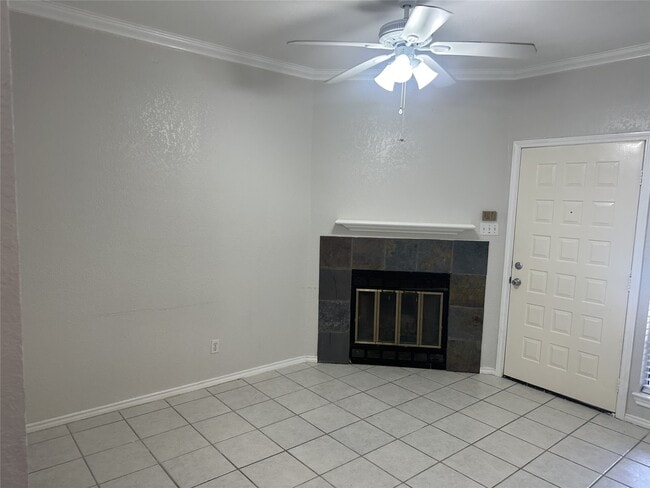 Building Photo - 921 Marine Dr