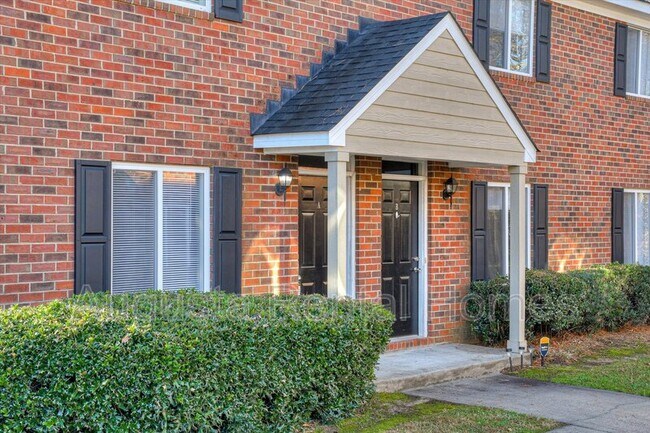 Foto del edificio - 4017-D Wheeler Woods Rd