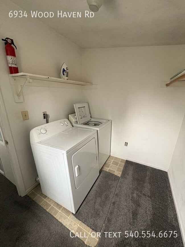 Photo - 6934 Wood Haven Rd House