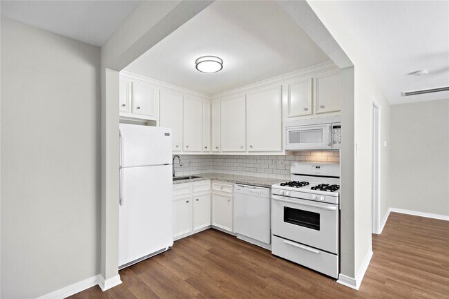 Foto del edificio - 234 W 27th St