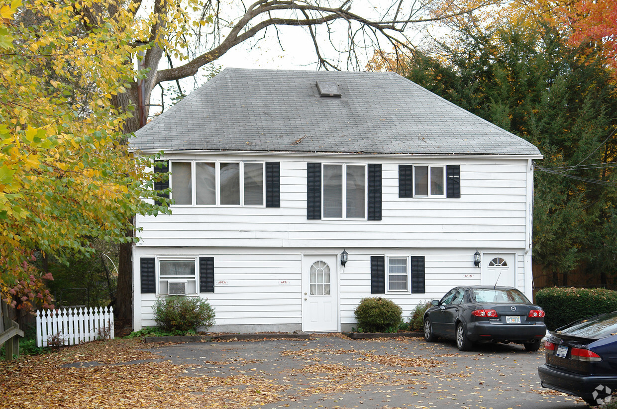 Building Photo - Rhinebeck Apartments