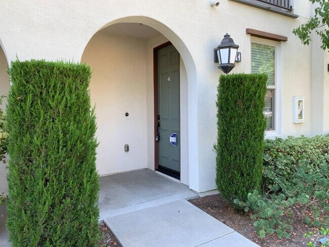 Building Photo - 2.0 bedroom in Azusa California 91702