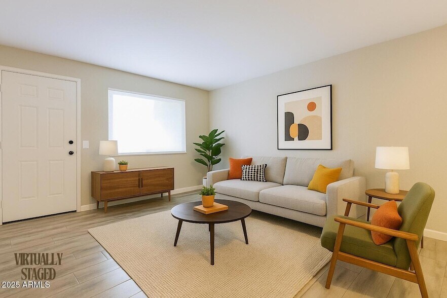 Foto principal - 2737 N Salem