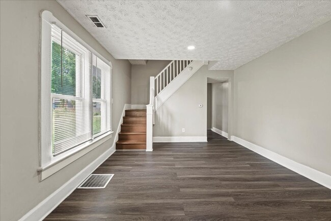 Building Photo - 2956-2956 Central Ave