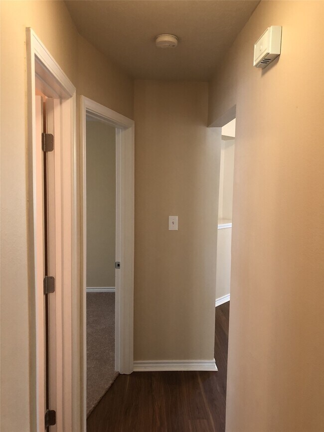 Building Photo - 16115 Speyburn Ct