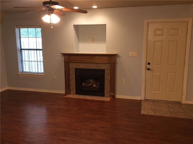 Building Photo - 3586 W Chevaux Dr