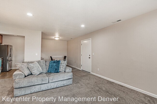 Building Photo - 1 br, 1 bath House - 519 Wright St  #304