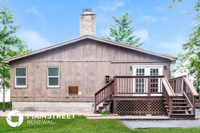 Building Photo - 205 De Smet Dr