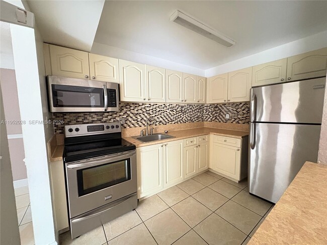 Building Photo - 9453 SW 76th St