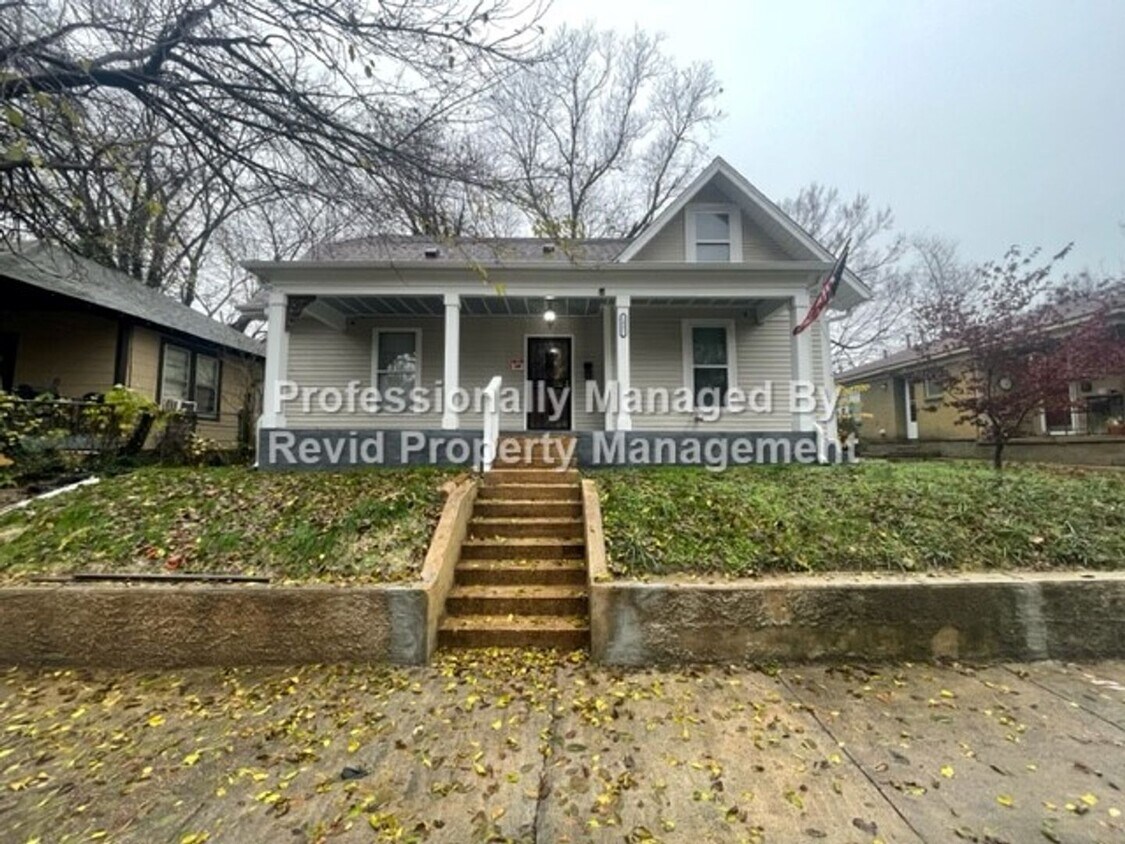 Foto principal - Huge Home in Cooper Young!