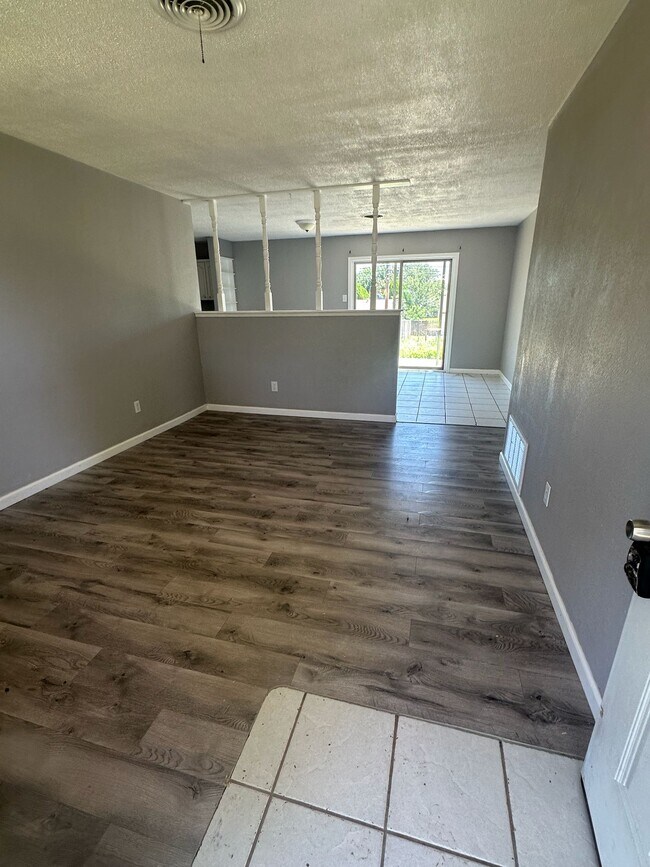 Foto del edificio - 3108 Magnolia St