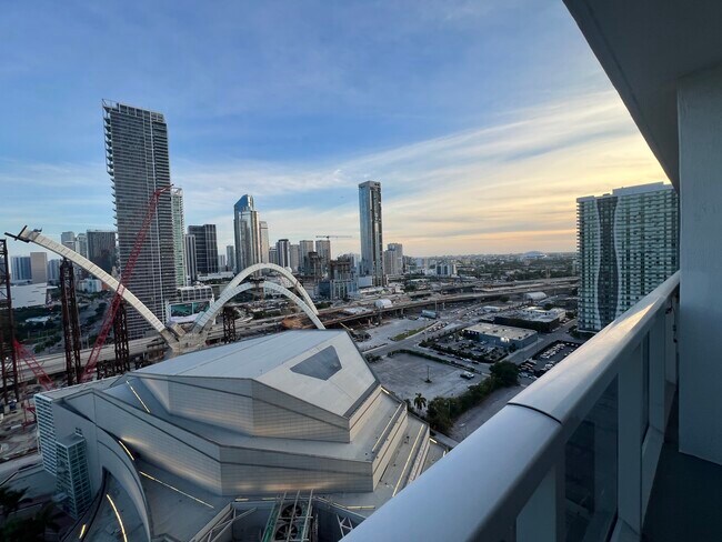 Foto del edificio - 1720 Bay Dr