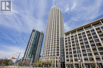 Building Photo - 628 Fleet St