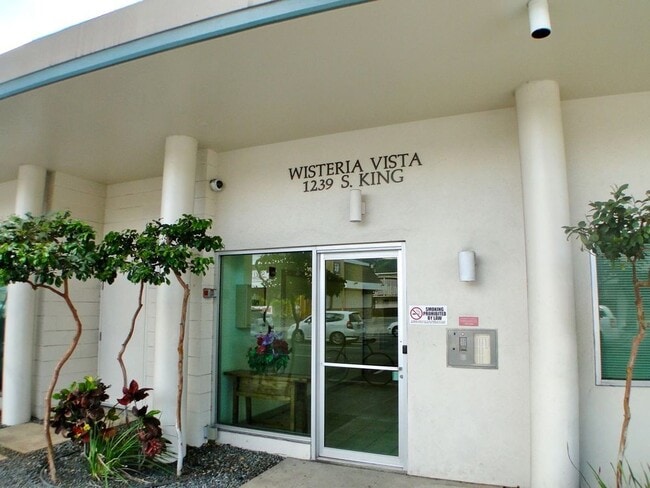 Photo - 1239 S King St House