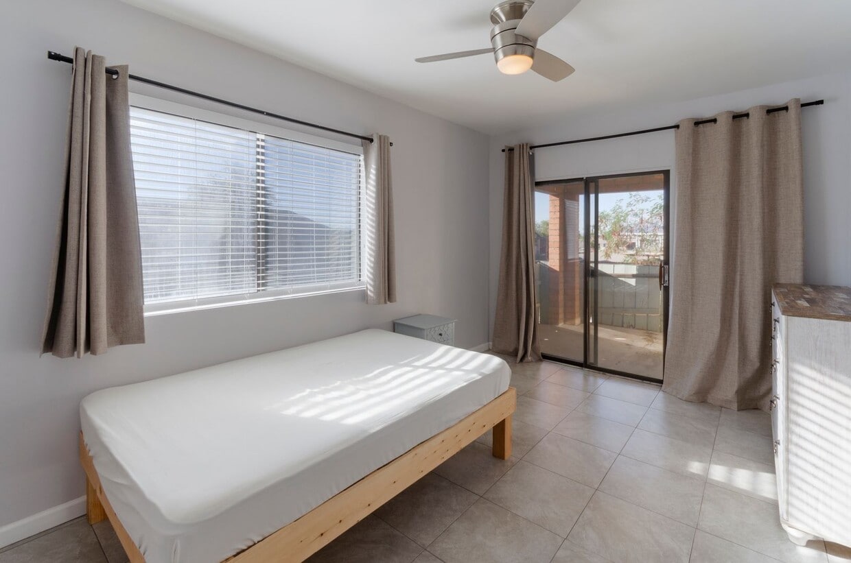 Primary Photo - Columbus Condo