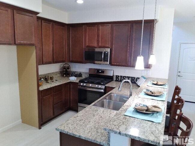 Foto del edificio - 1038 N Wind Dr