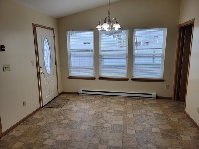 Dining Room - 4805 Westchester Dr