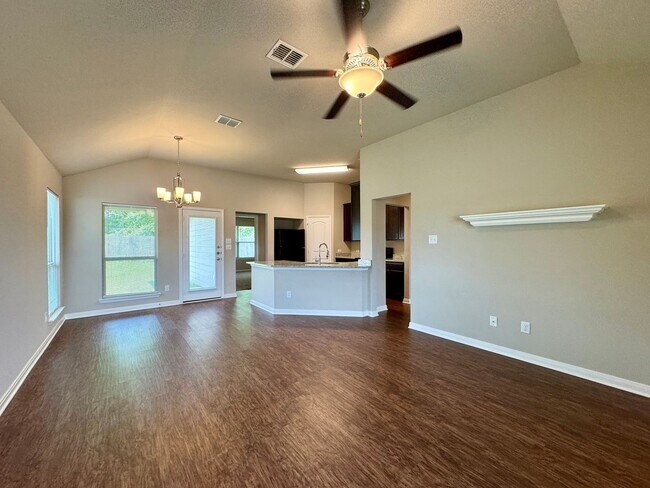 Foto del edificio - 3BR / 2BA Single Family Home | La Vega ISD