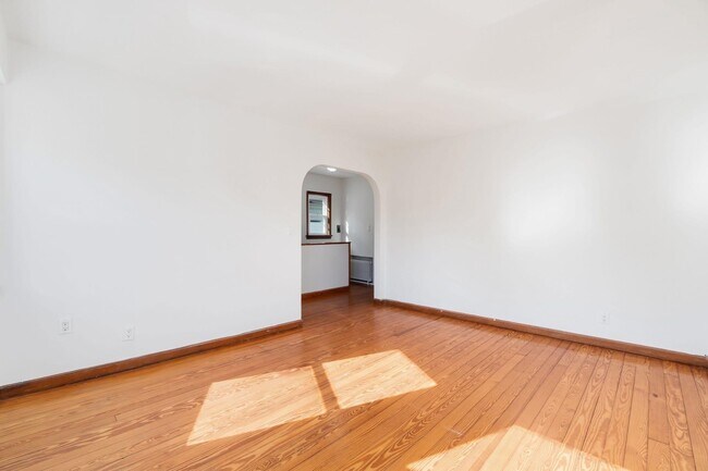 Foto del edificio - 49 Livingston Ave
