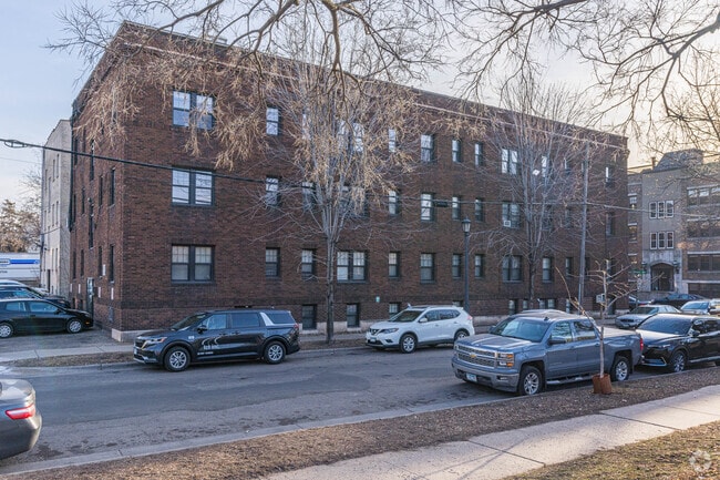 Building Photo - 1901 Stevens Ave